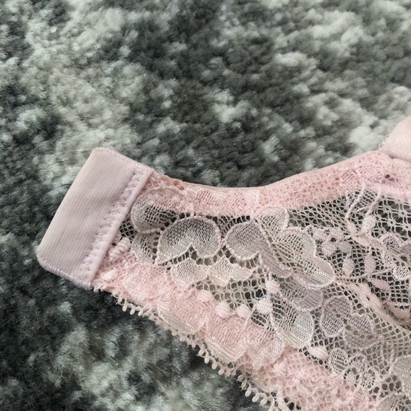 Victoria Secrets Dream Angel push up bra - Picture 6 of 11